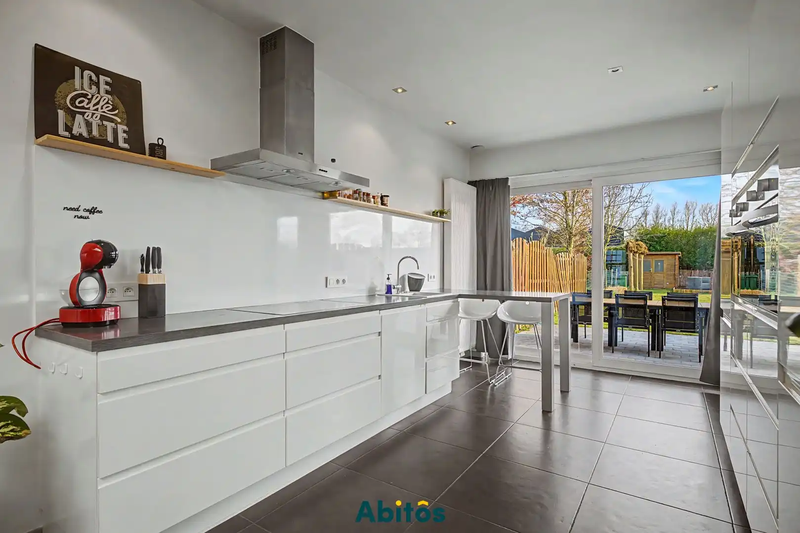 Instapklare woning met drie slaapkamers en leuke tuin foto 6