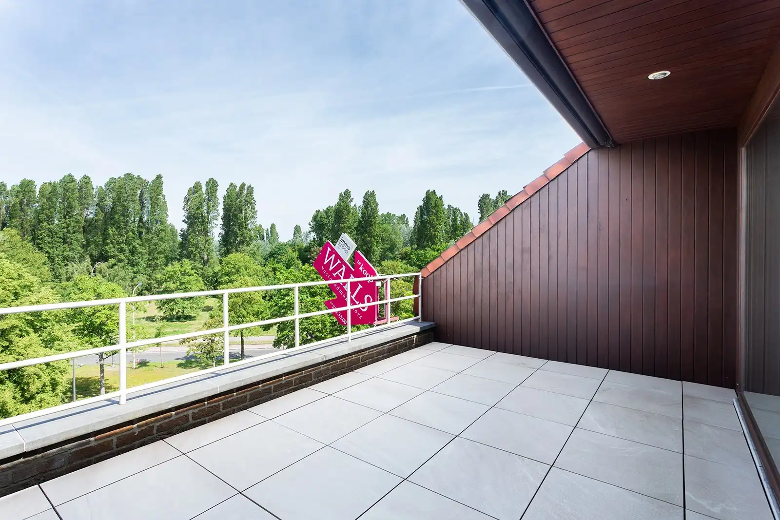 Ruim en lichtrijk duplex met 2 terrassen.  foto 6
