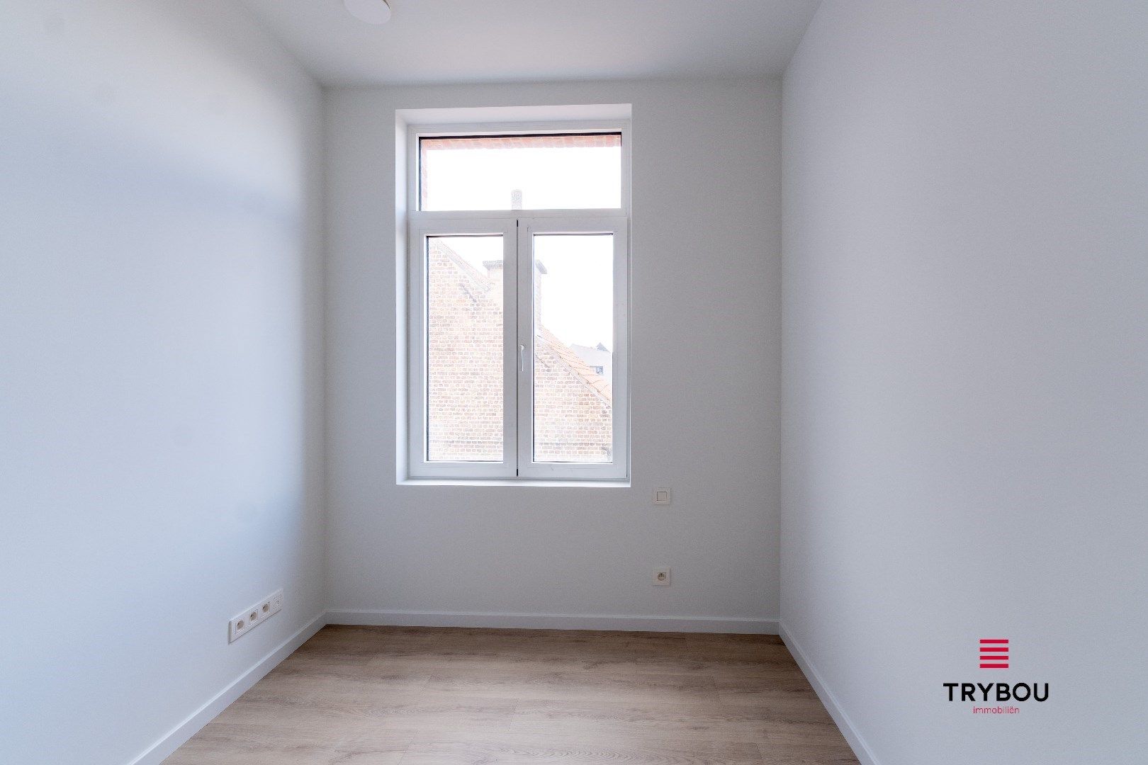 2 hoogwaardig afgewerkte nieuwbouwwoningen met garage foto 11