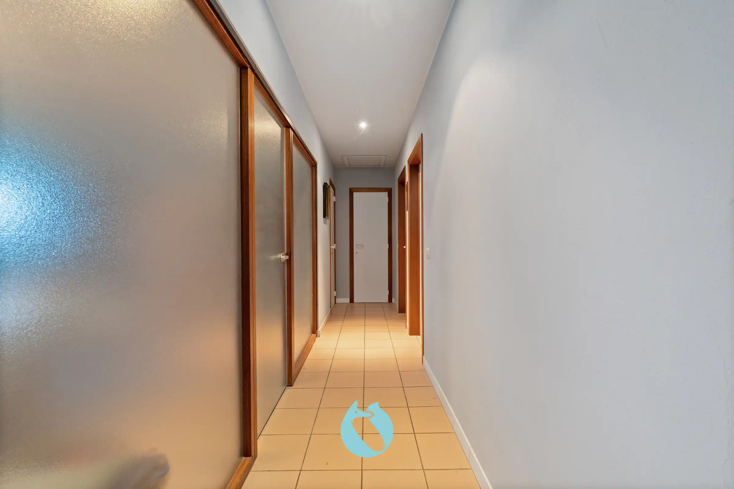 Appartement met 2 slpks, terras en garage foto 6