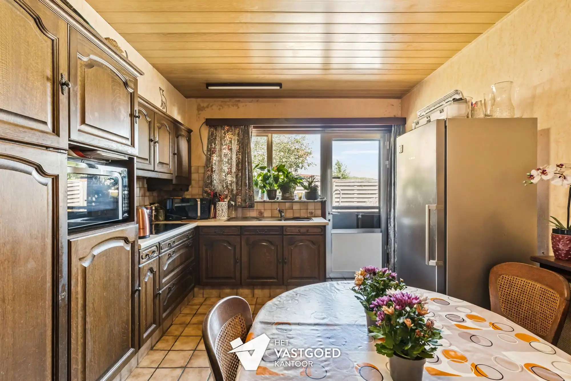 INSTAPKLARE GELIJKVLOERSE WONING MET 4 SLPKS OP RUSTIGE LIGGING foto 9