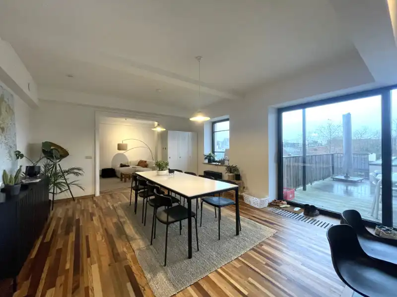 Uniek en hoogwaardig afgewerkt appartement tussen UZ en Sint-Pietersstation foto 4