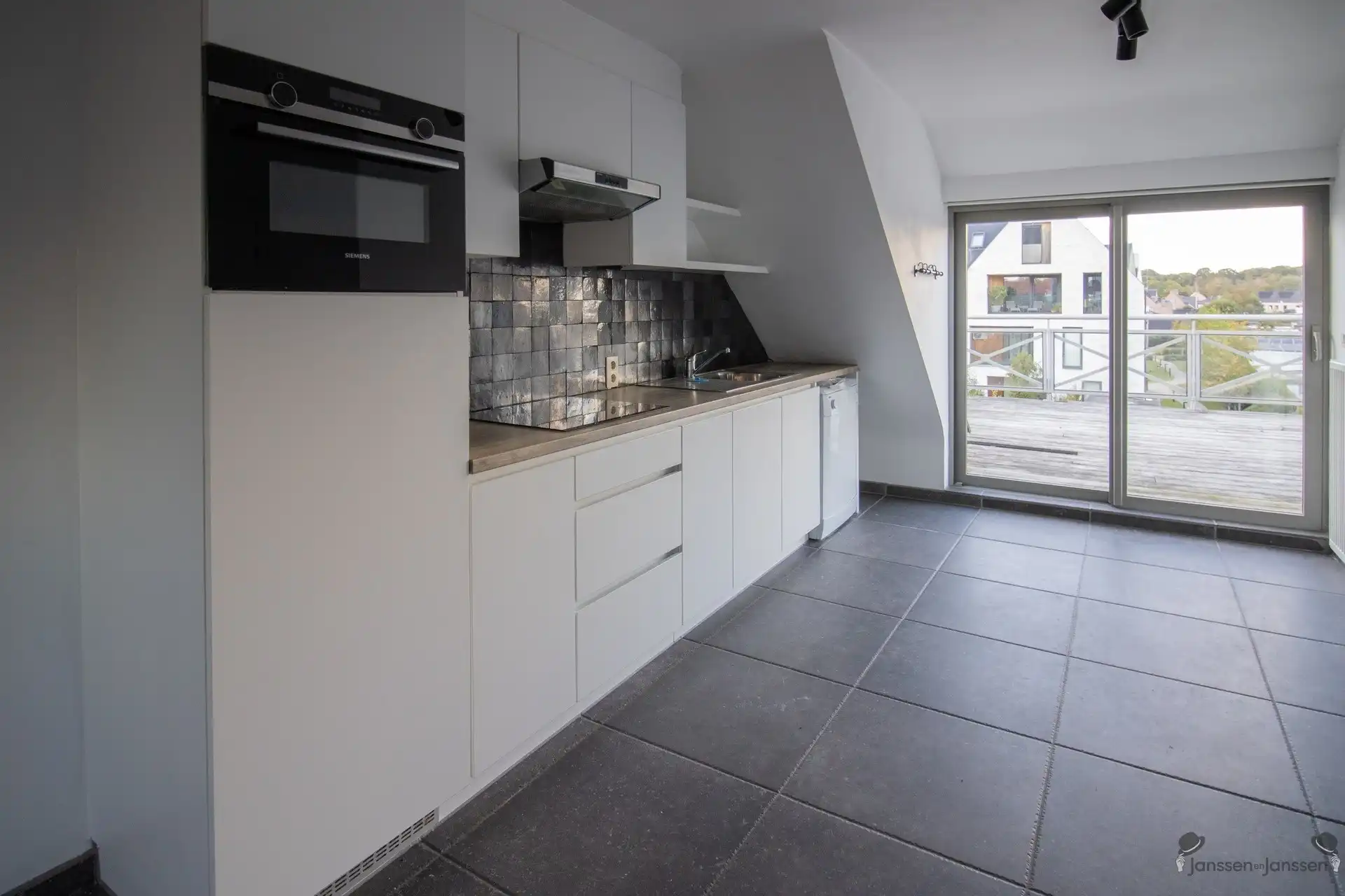 Appartement van 53 m² op de 2de verdieping met 1 slaapkamer en terras van 28 m² foto 4