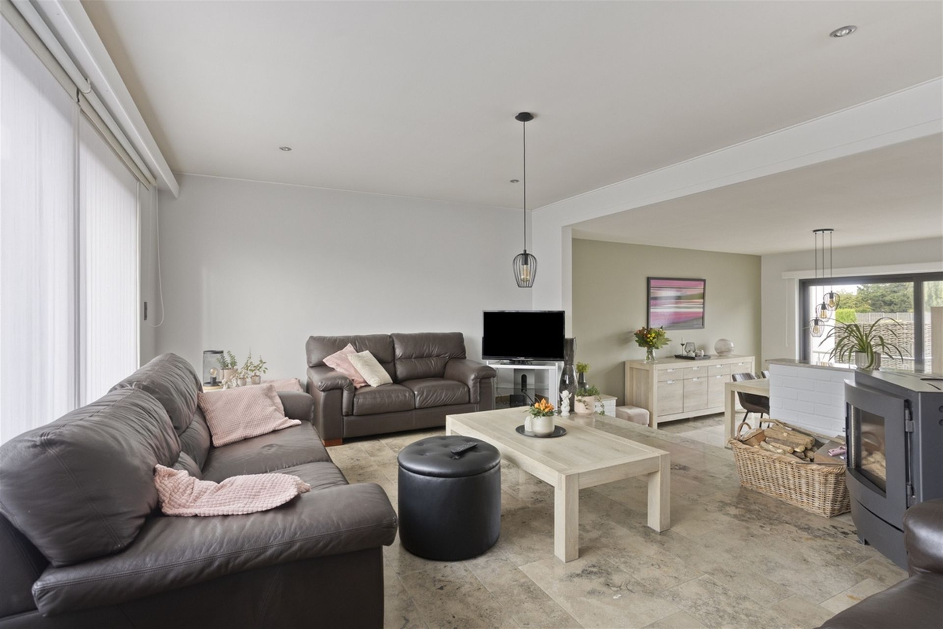 Riante Woning met 4 Slaapkamers foto 8