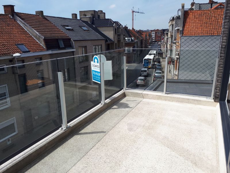 Roeselare centrum : Prachtig instapklaar nieuwbouwappartement voorzien van 2 slaapkamers en zuidgericht terras. (maximale bewoning 3 personen) foto 4