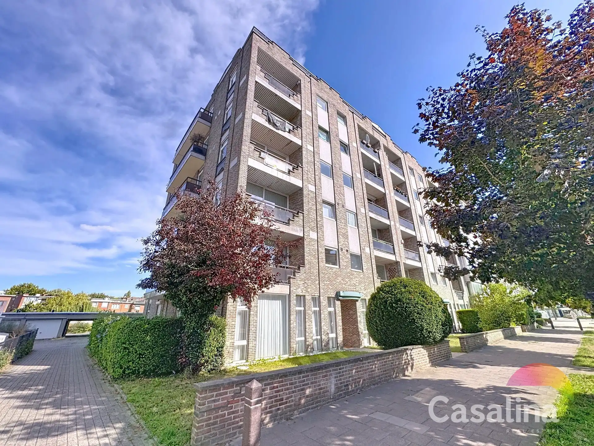 Ongemeubeld 3-slaapkamerappartement met terrassen en parking foto 15