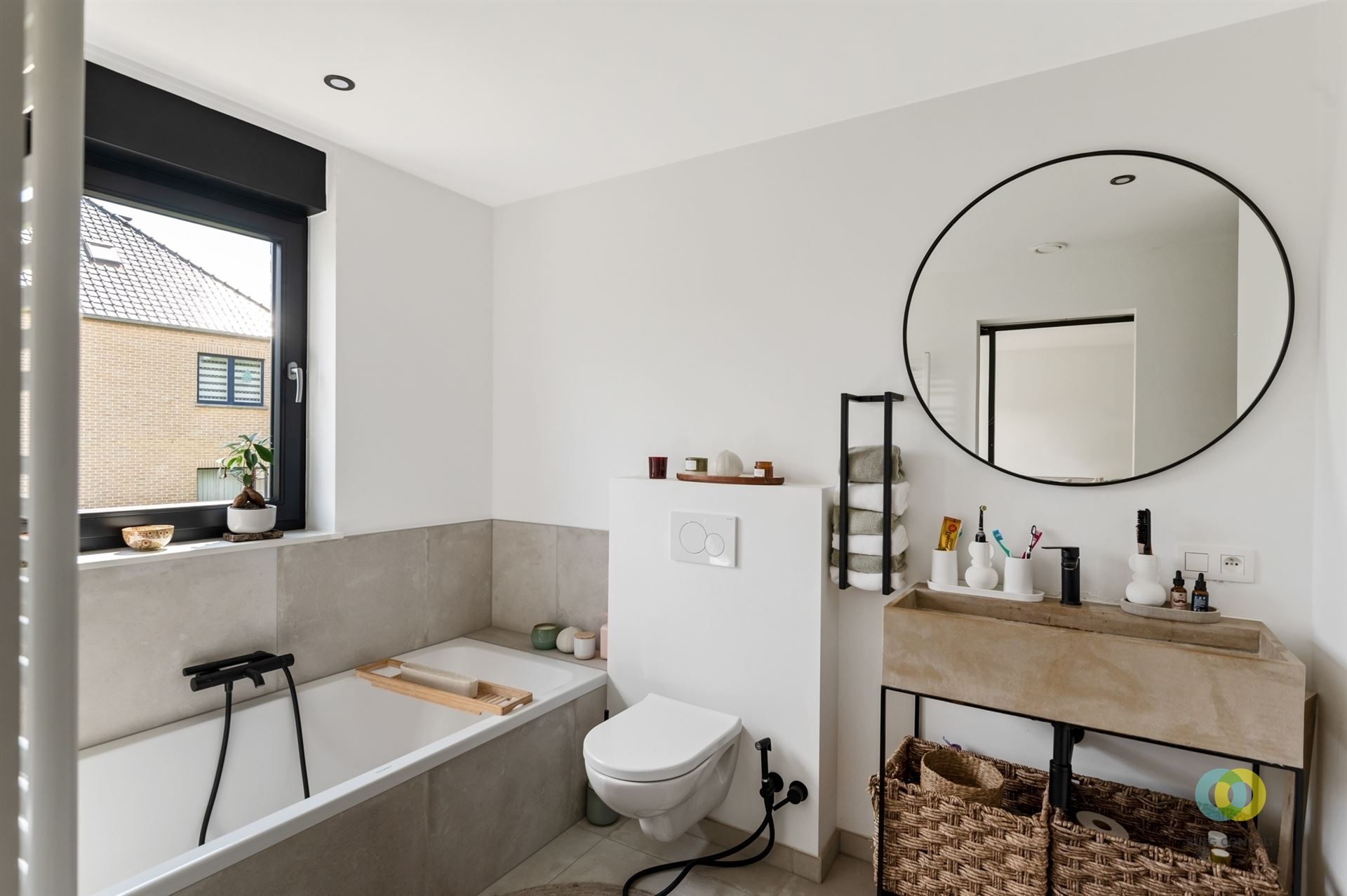 Recente woning met mooie oppervlaktes  foto 10