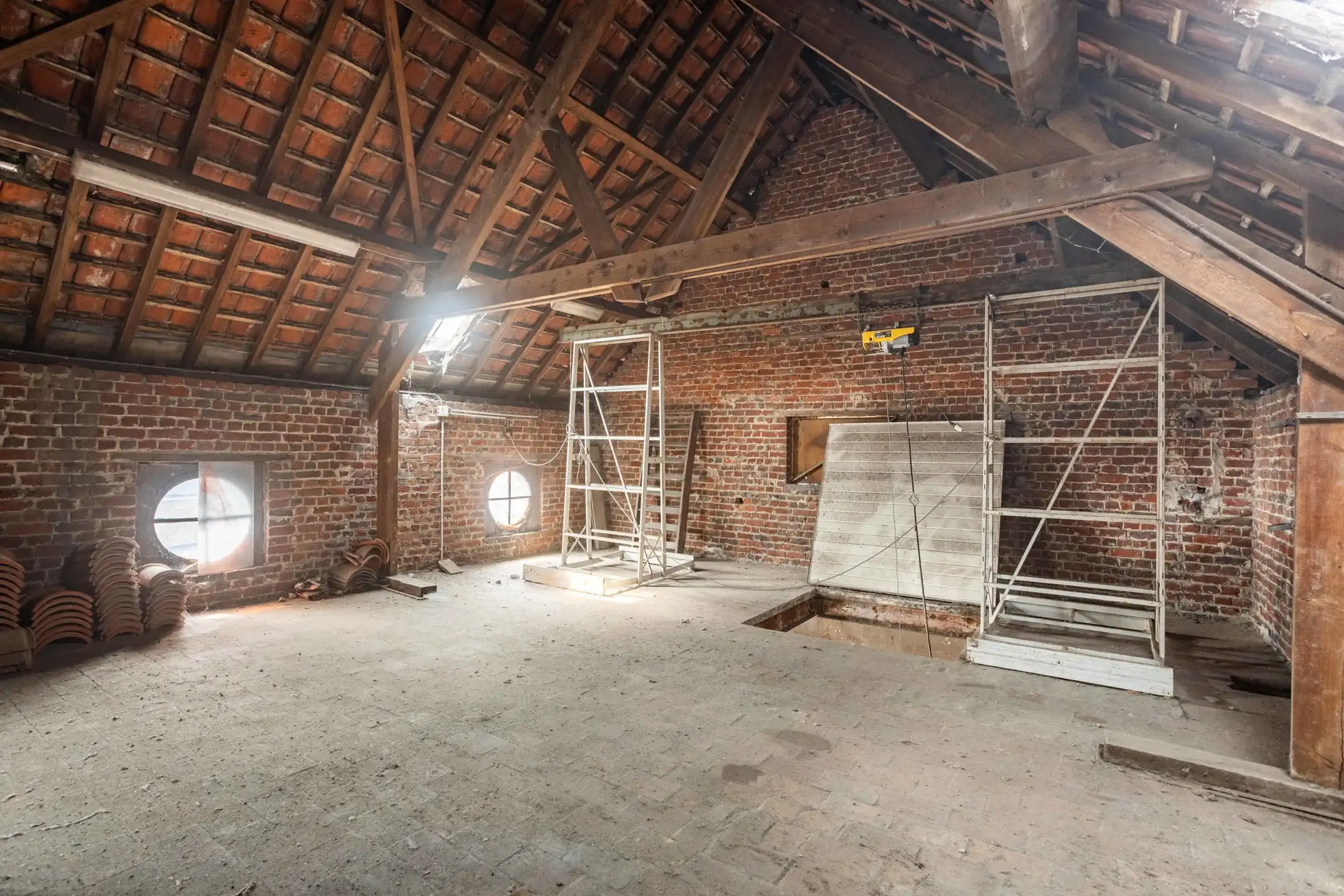 VEELZIJDIG RENOVATIE- EN ONTWIKKELINGSPROJECT foto 21