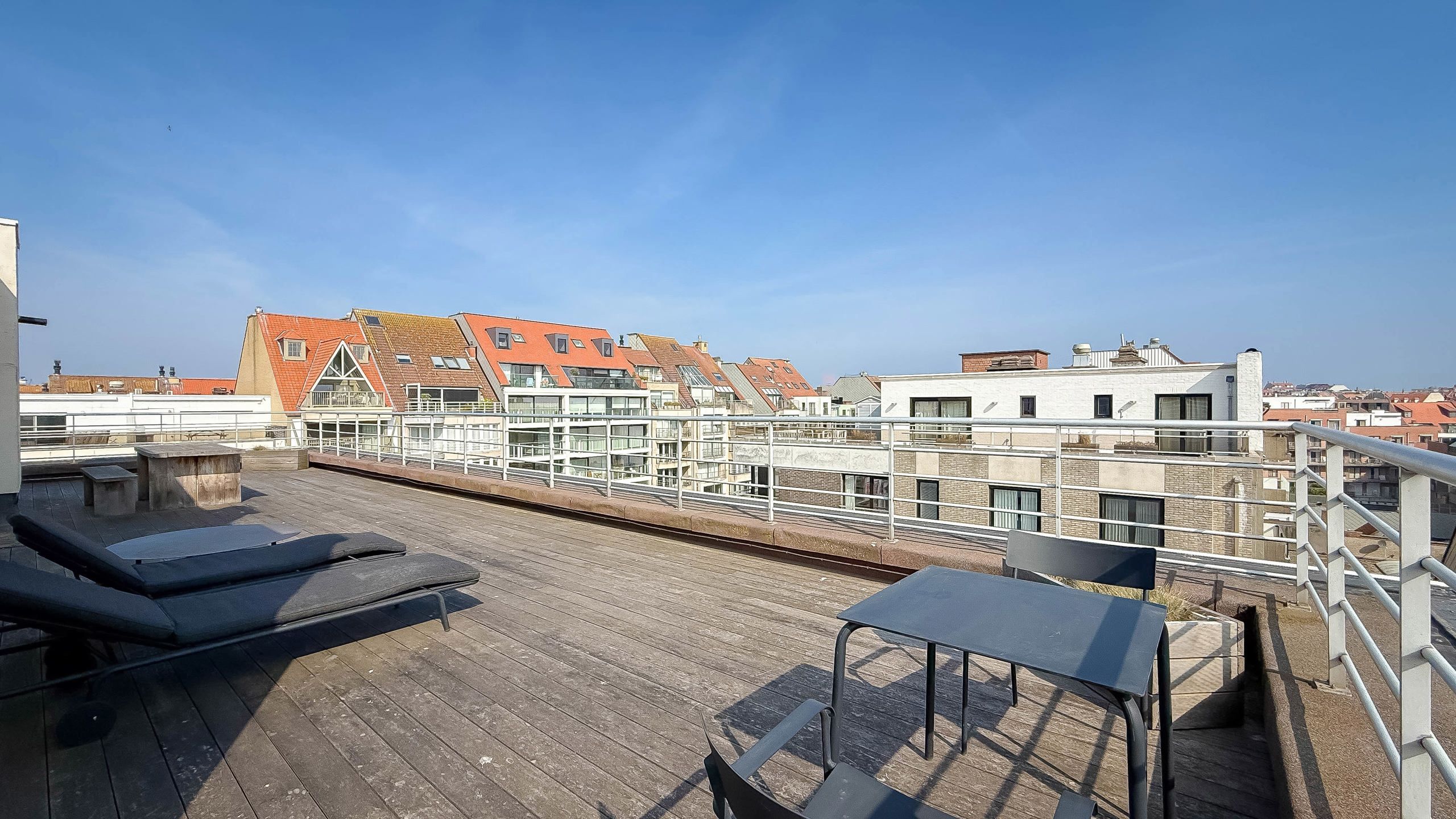 Uniek PENTHOUSE-hoekappart. met adembenemend terras (120 m²) foto 7