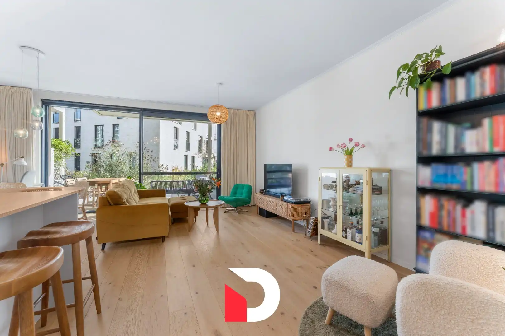 Hoogwaardig afgewerkt app met ruim zuidgericht terras in groene omgeving te Sint-Andries foto 3