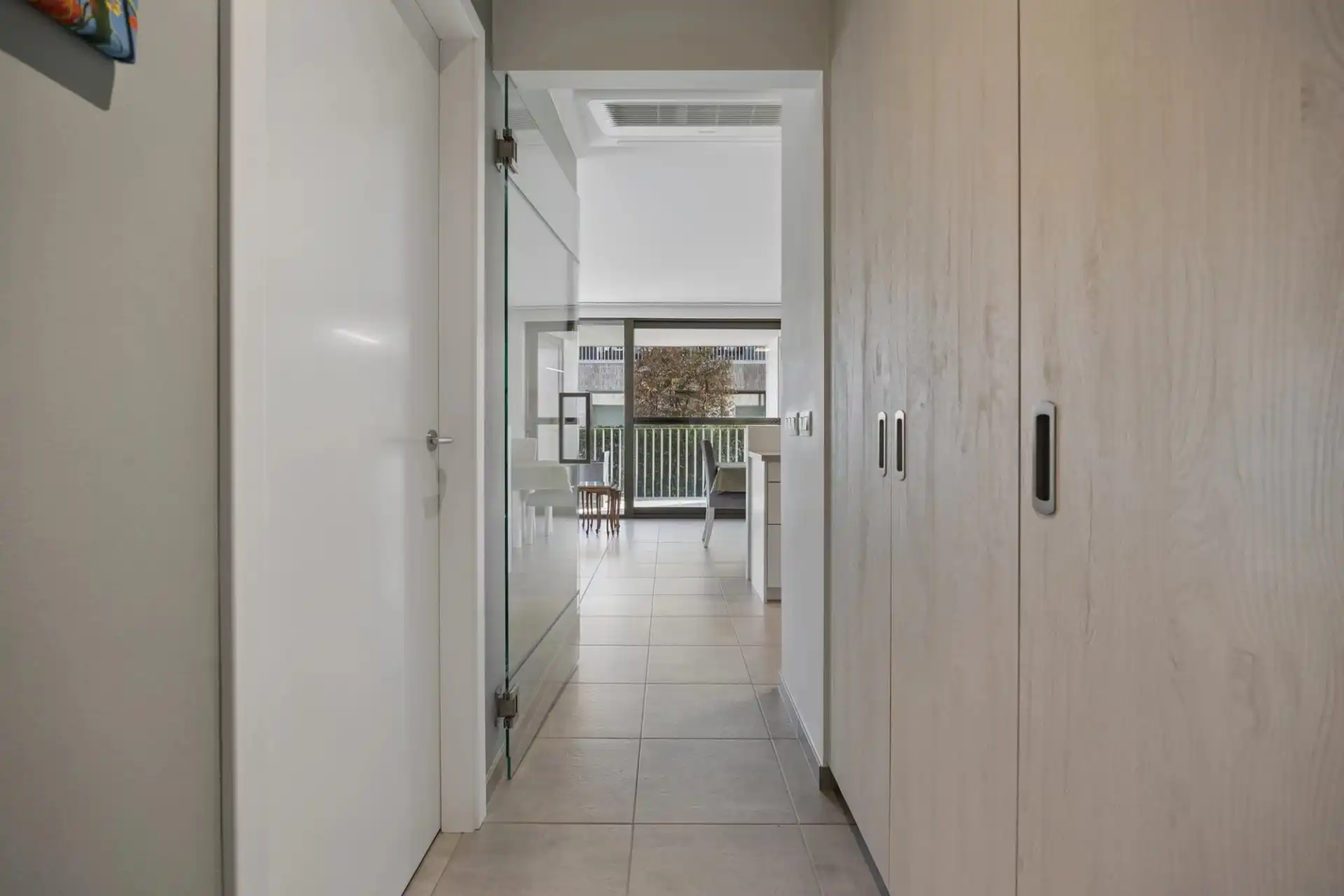 Modern appartement met 2 slaapkamers in Heusden centrum foto 9
