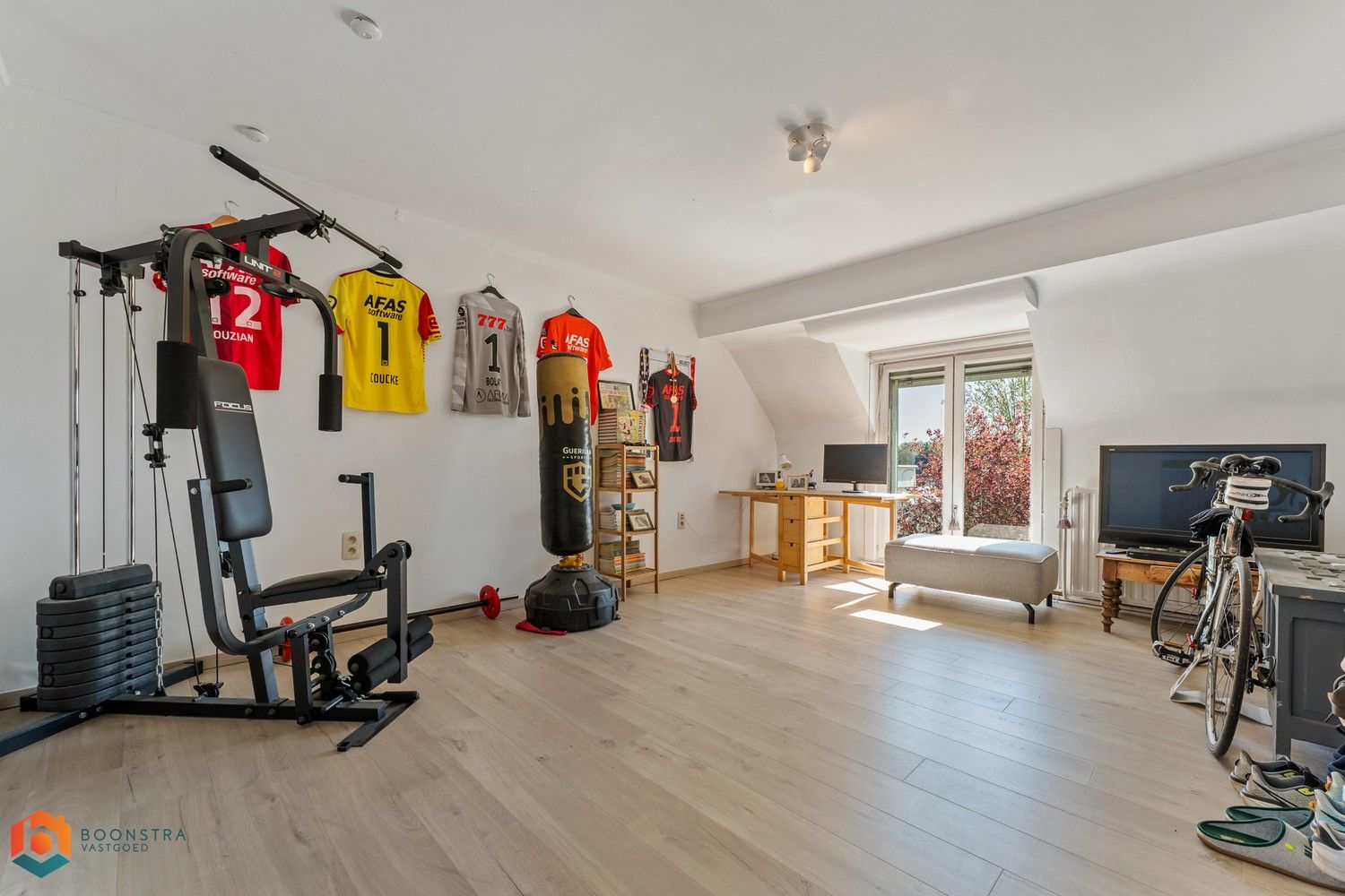 Instapklare woning met 4 slpkrs, tuin en zwembad te Sint-Katelijne-Waver foto 19