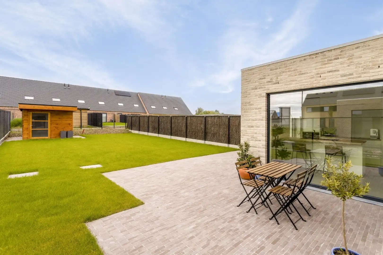 PRACHTIGE HOB MET 3 SLPKS EN TUIN foto 8