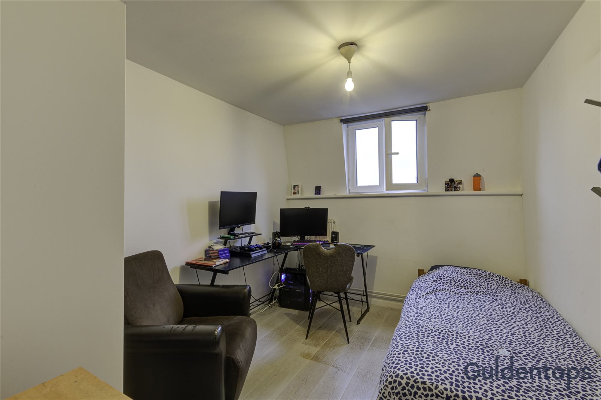 Opbrengsteigendom bestaande uit 3 vergunde appartementen foto 24