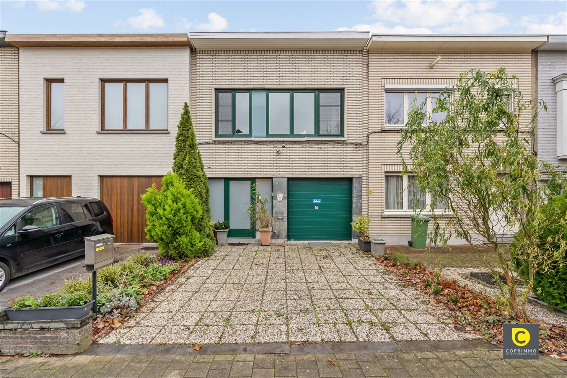 Gezellige woning met garage en tuin! foto {{pictureIndex}}