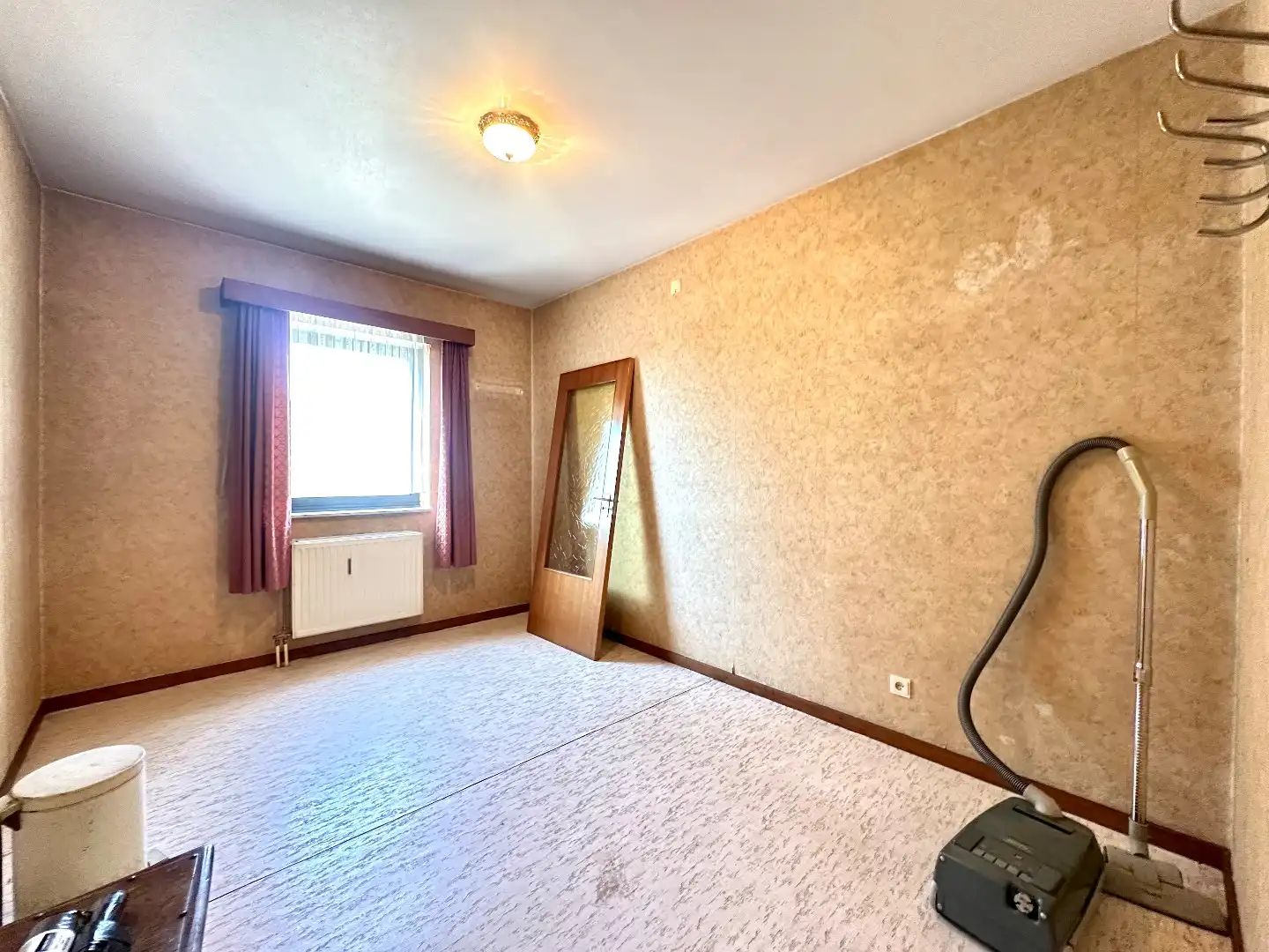 Ruim en centraal gelegen appartement in Tongeren met 2 slaapkamers, terras, garage en berging foto 14