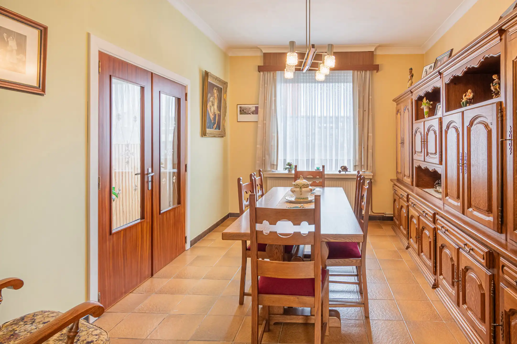 Te renoveren gezinswoning met garage in hartje Willebroek foto 4