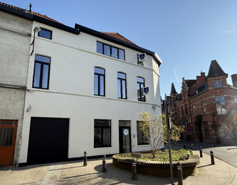 ()=>{if(producerUpdateValueVersion(node),producerAccessed(node),node.value===ERRORED)throw node.error;return node.value} Driesstraat 74 - 9050 Ledeberg