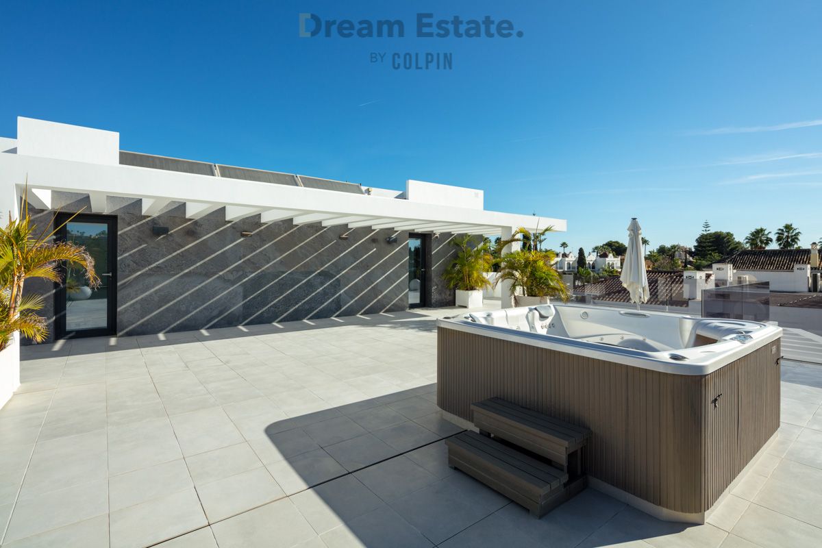 Eigentijdse villa in het bevoorrechte Nueva Andalucia foto 12