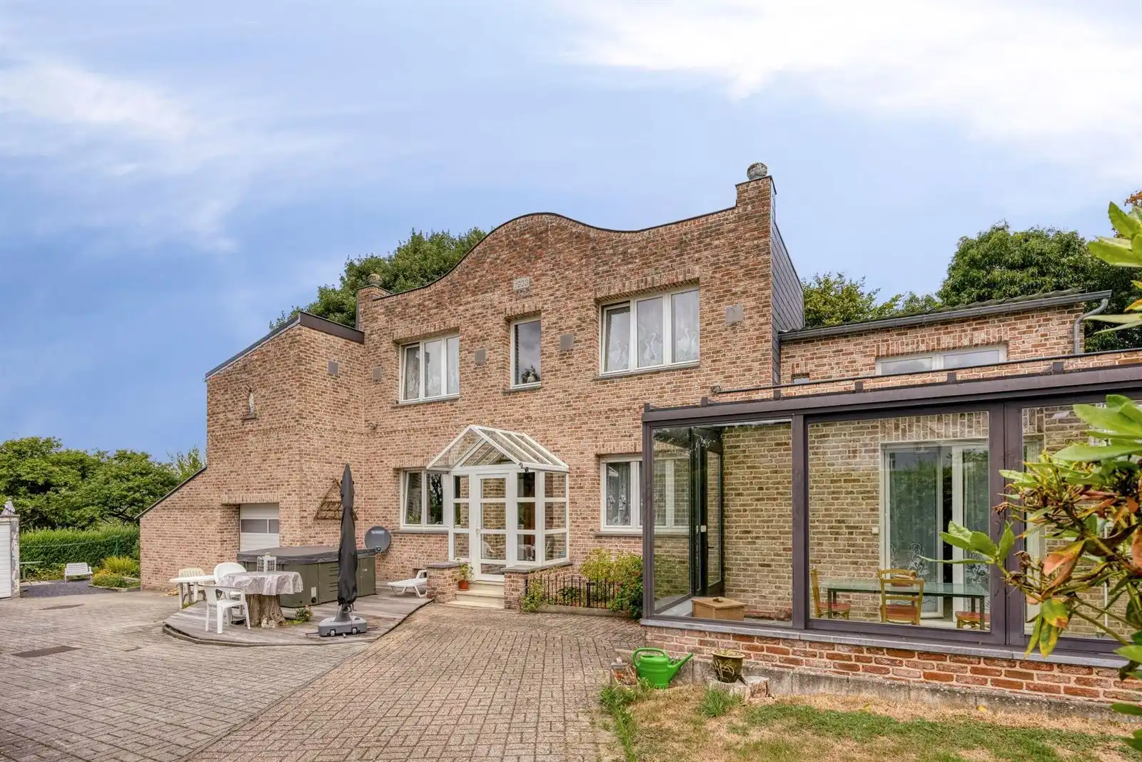 Unieke woning op mooi perceel van 12a foto 3