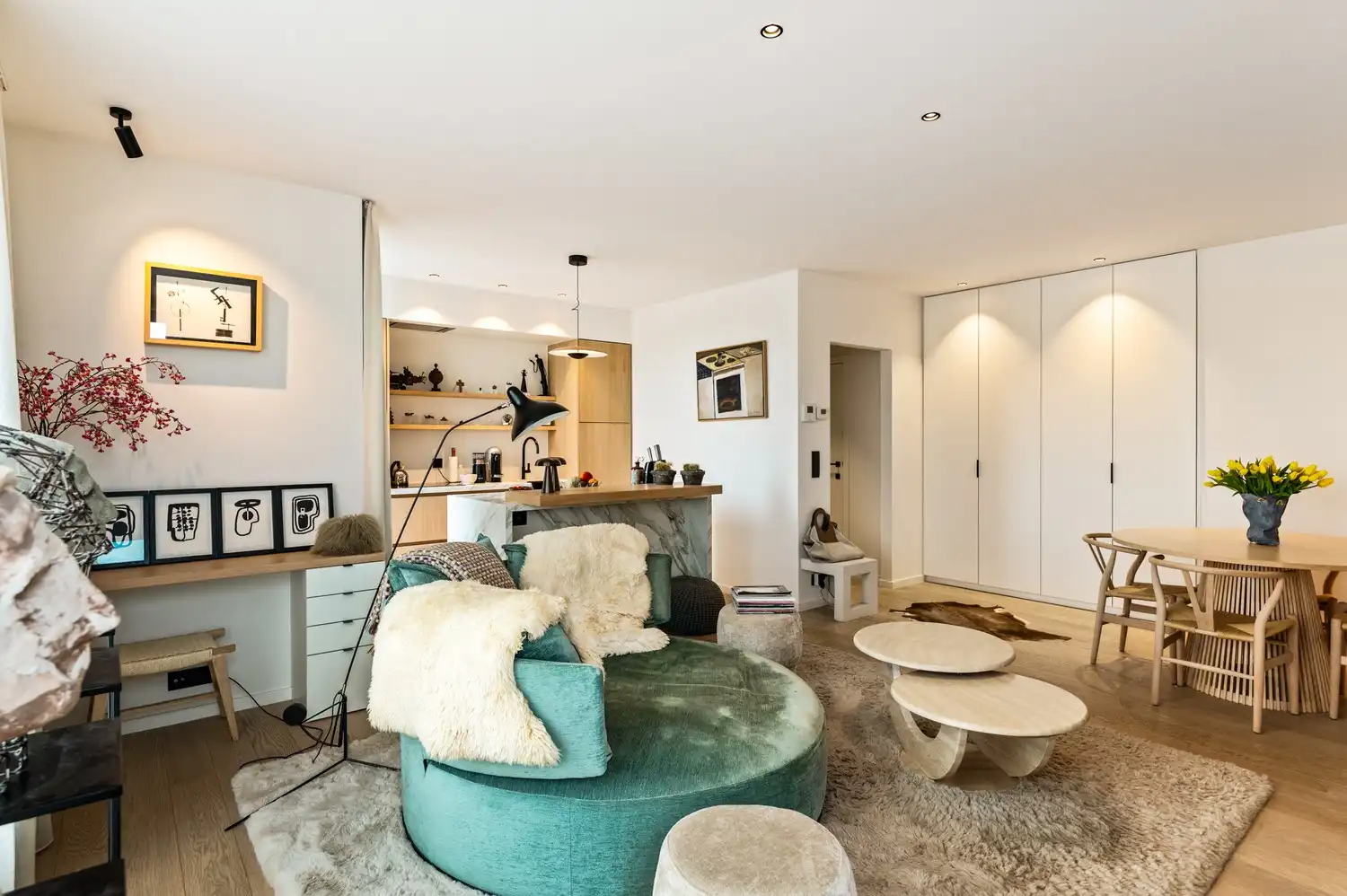 Luxueus en smaakvol afgewerkt dakappartement in het centrum van Schilde! foto 4