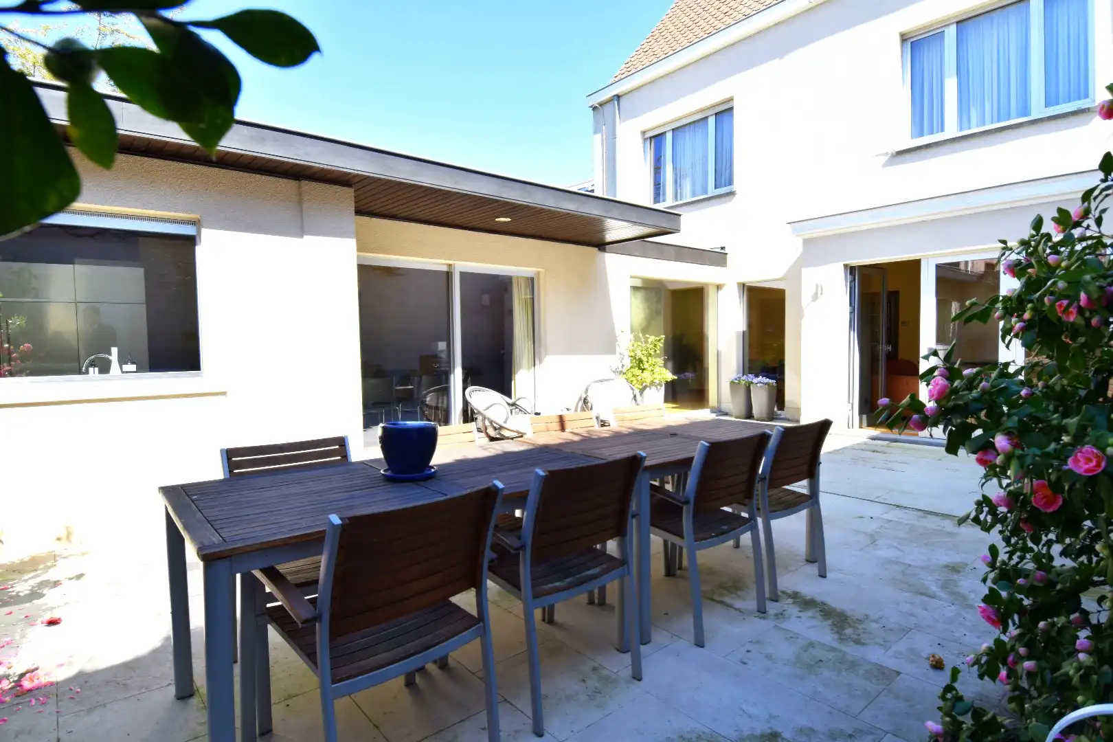 Charmante eigendom met 3 slaapkamers, 80 m² zolder, inpandige garage en zonneterras te koop in Gullegem-centrum foto 19