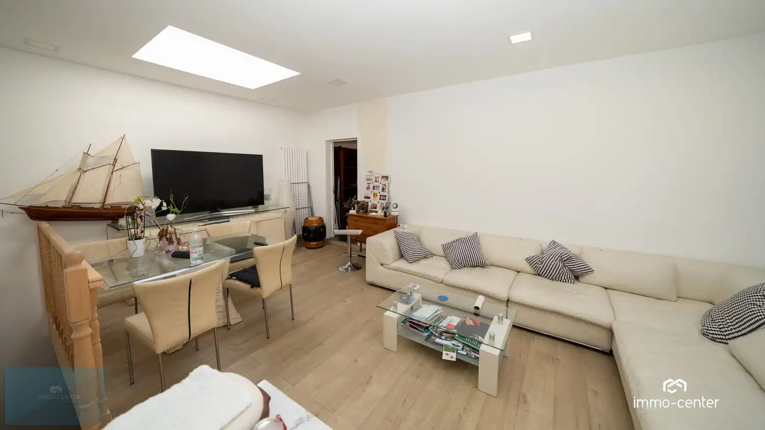 COMMERCIEEL HANDELSPAND (60m²) MET VERNIEUWDE WOONST (2 SLPK) EN GARAGE IN DE BRUISENDE STALENSTRAAT foto 11