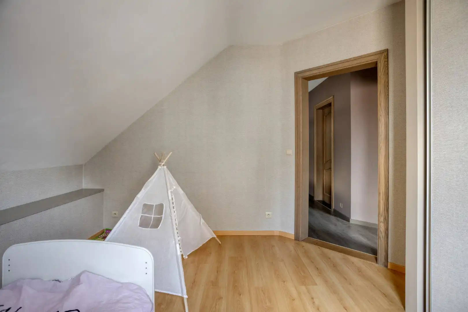 Instapklare vrijstaande woning in rustige woonbuurt nabij het centrum van Tongeren foto 20