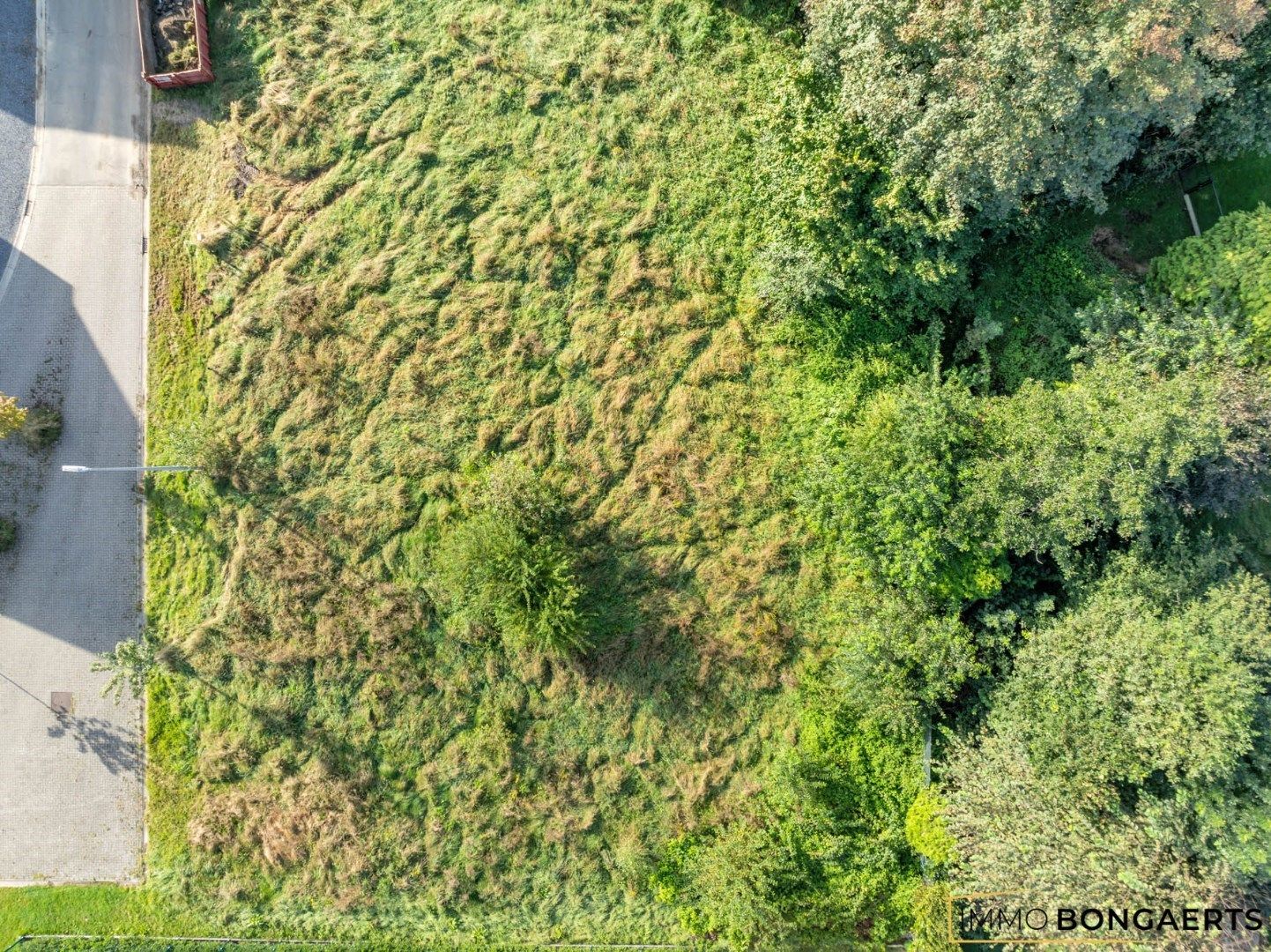 Halfopen bouwgrond op een rustige locatie foto 11