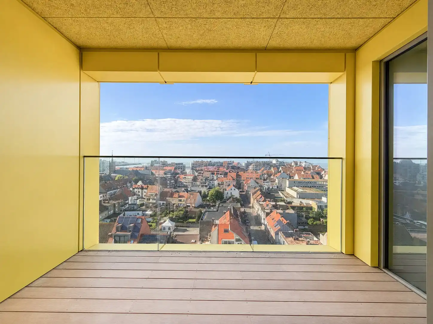 Nieuwbouwappartement op verdieping 9 met een stukje zeezicht foto 10