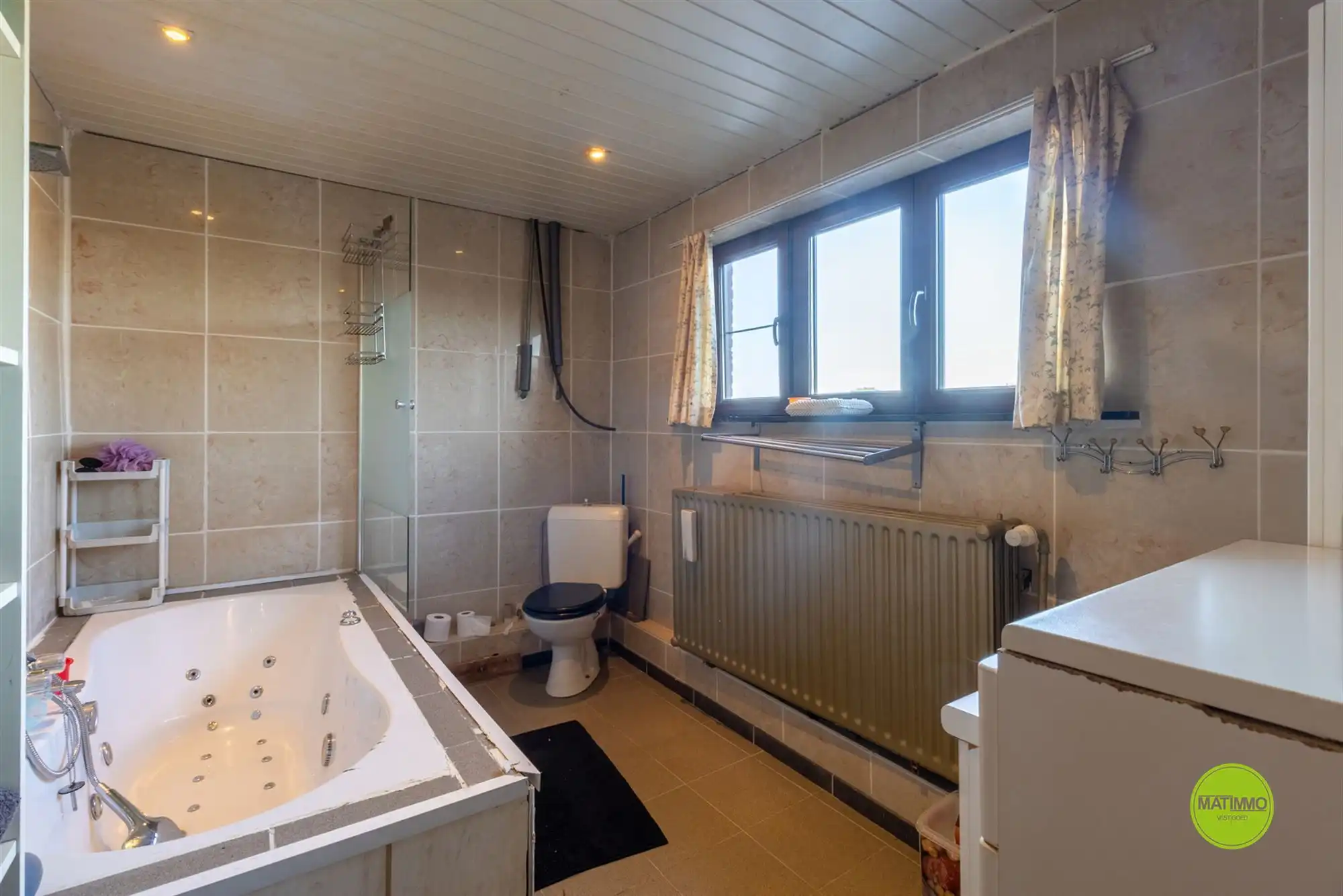 Ruime halfopen woning met 4 slaapkamers in Leopoldsburg foto 11