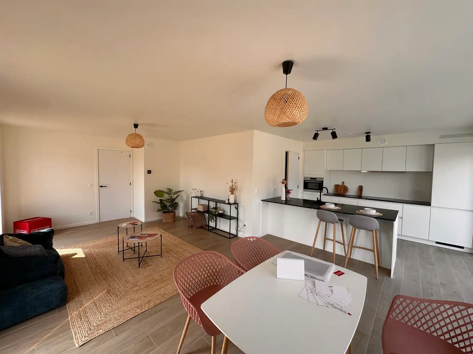 Laatste instapklare woning te koop! foto 2