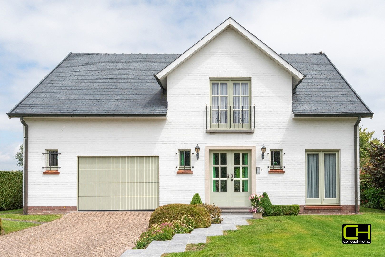 Ruime gezinswoning met 4 slaapkamers, tuin en prachtig uitzicht te koop in Lievegem foto 26