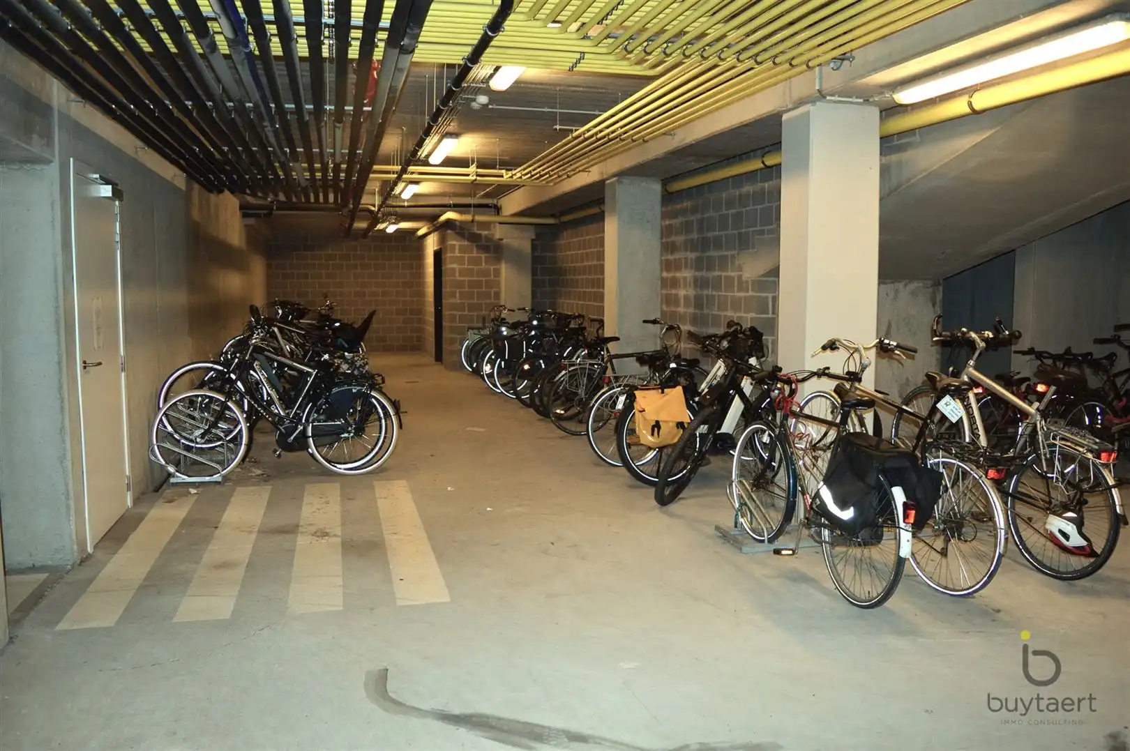 Schitterend nieuwbouw appartement met twee slaapkamers en prachtig overdekt terras te midden van de diamantwijk en de Persgroep! foto 28