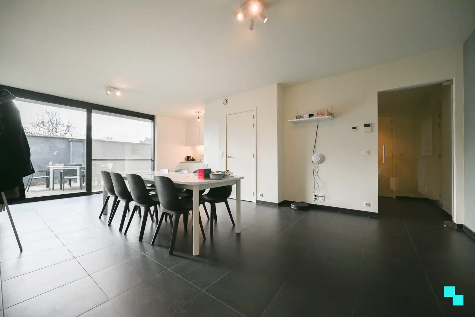 Residentieel gelegen gelijkvloers appartement te Izegem, Bosmolens foto 13