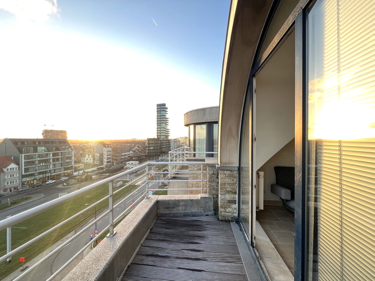 Penthouse met adembenemend uitzicht foto {{pictureIndex}}