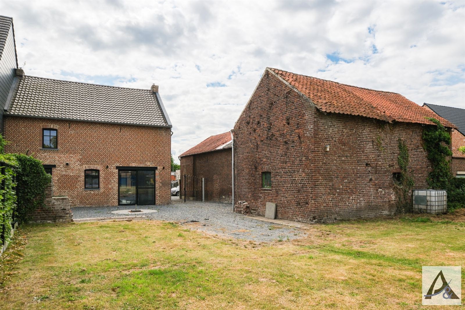 Totaal gerenoveerde, instapklare gezinswoning te koop in het hart van Munsterbilzen! foto 34