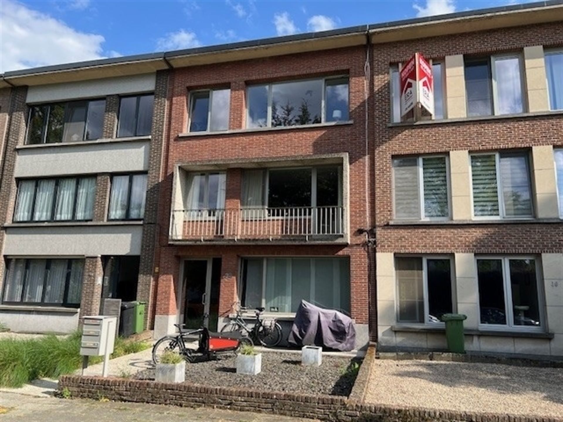 TOPLOCATIE! gelijkvloersappartement met mooie tuin! foto 16