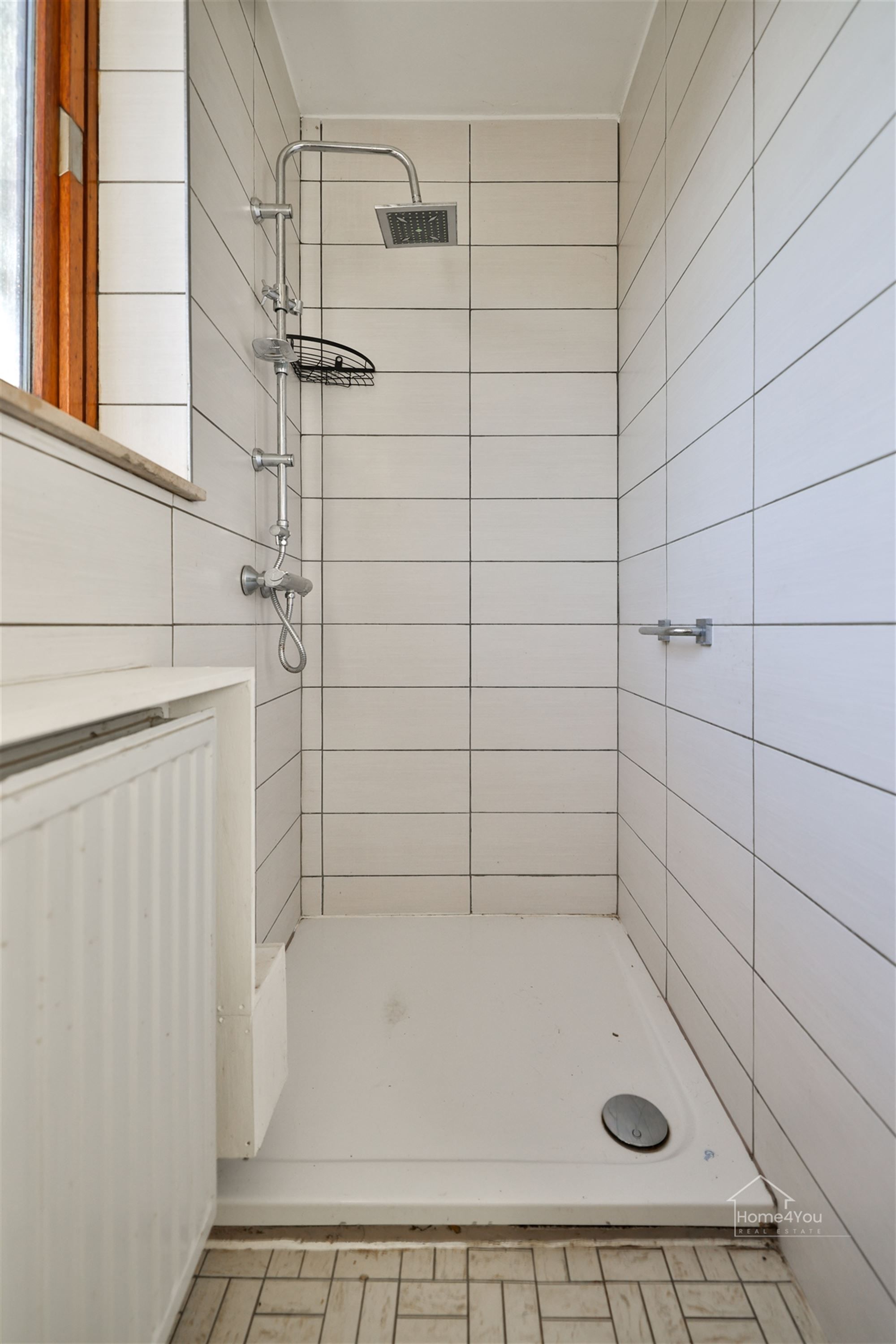 Opbrengsteigendom met 2 vergunde app. en garages foto 22