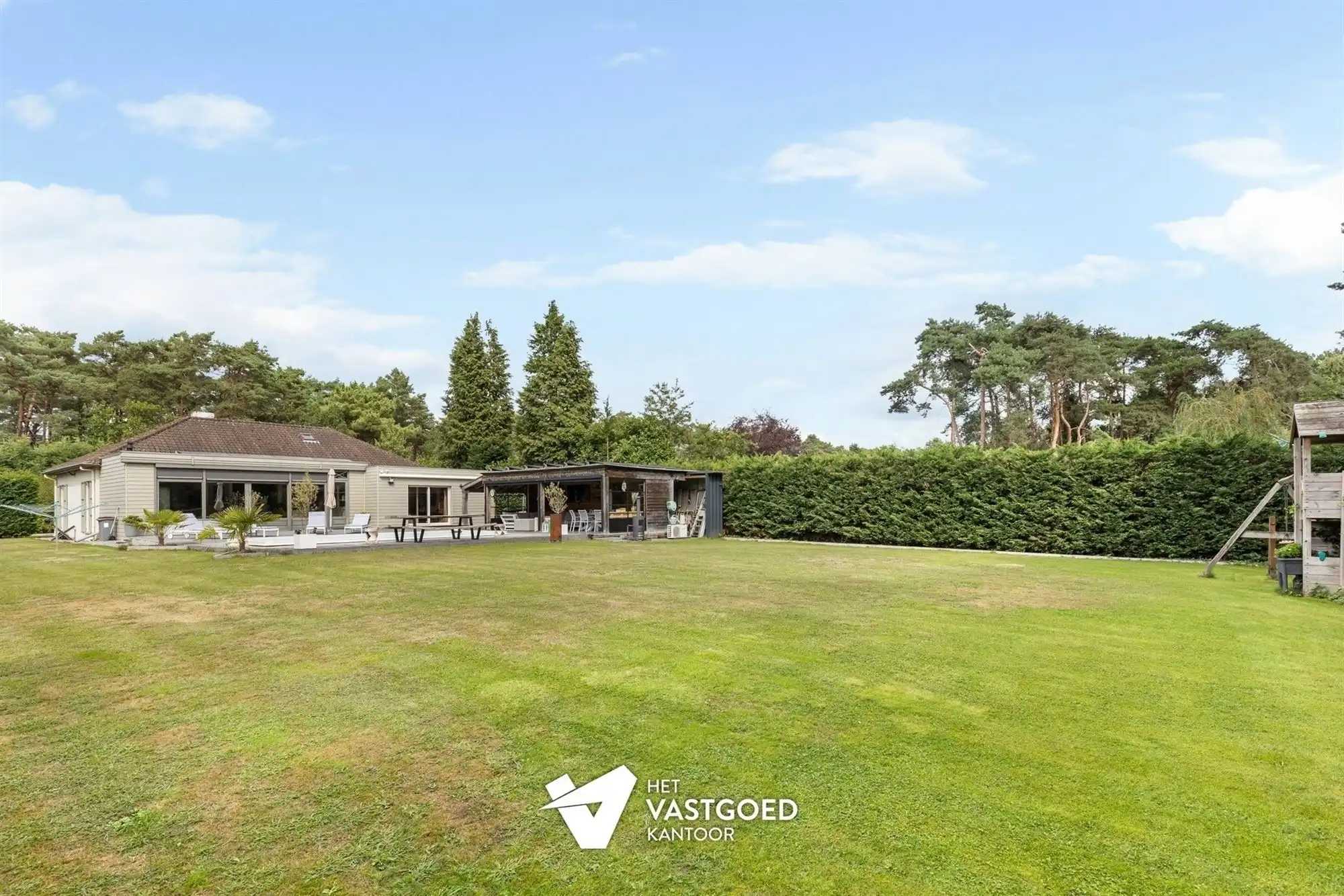 GELIJKVLOERSE VILLA MET ZWEMBAD, POOLHOUSE EN ENERGIEZUINIG WOONCOMFORT IN MOL foto 25