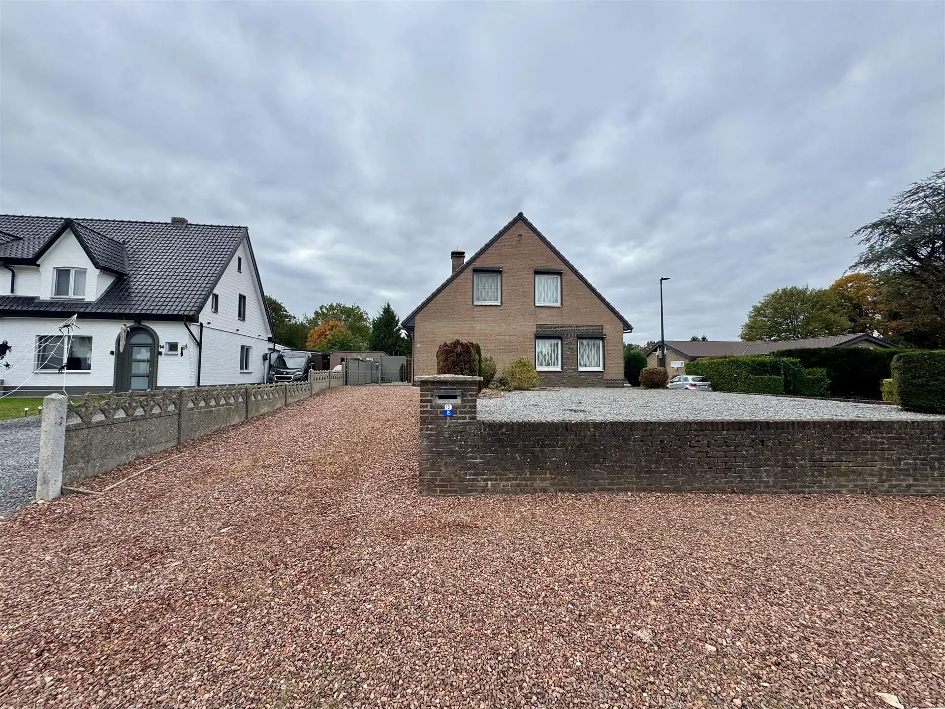 Vrijstaande woning die gebruikt kan worden als twee-woonst foto 31