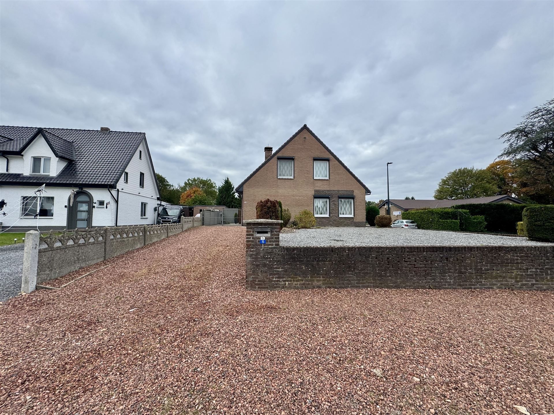 Vrijstaande woning die gebruikt kan worden als twee-woonst foto 31