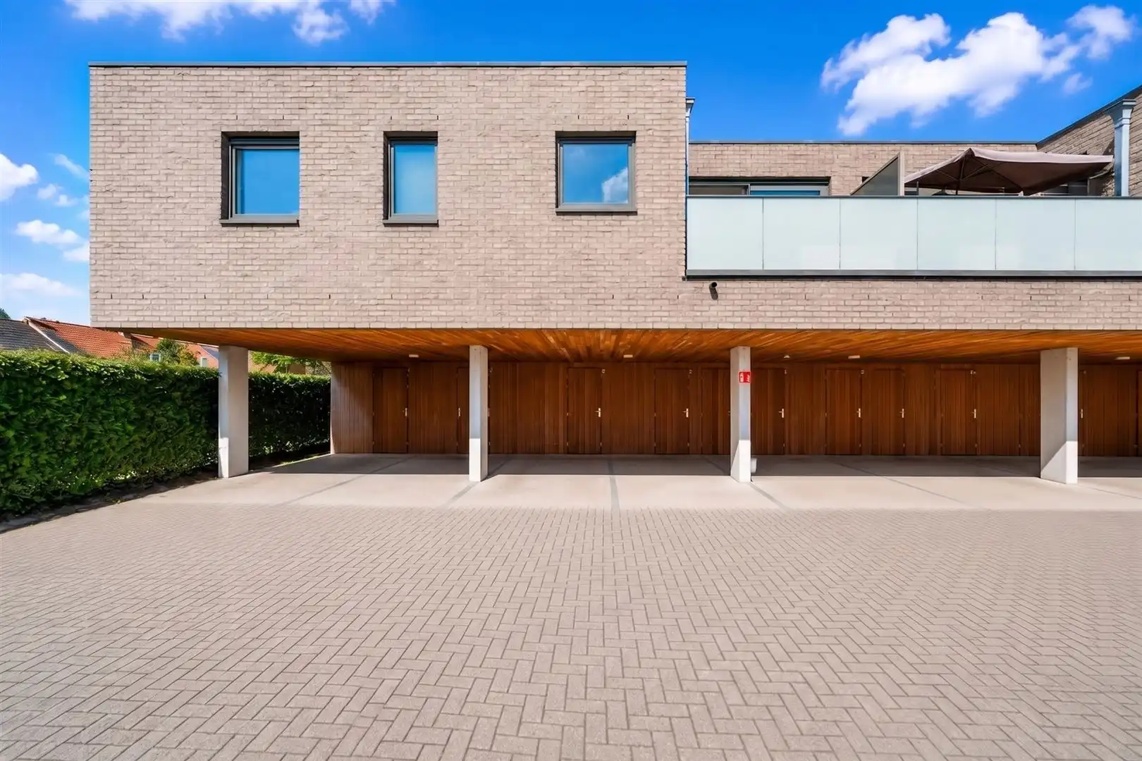 TE KOOP: Recent 2-slaapkamerappartement in het centrum van Heusden! foto {{pictureIndex}}