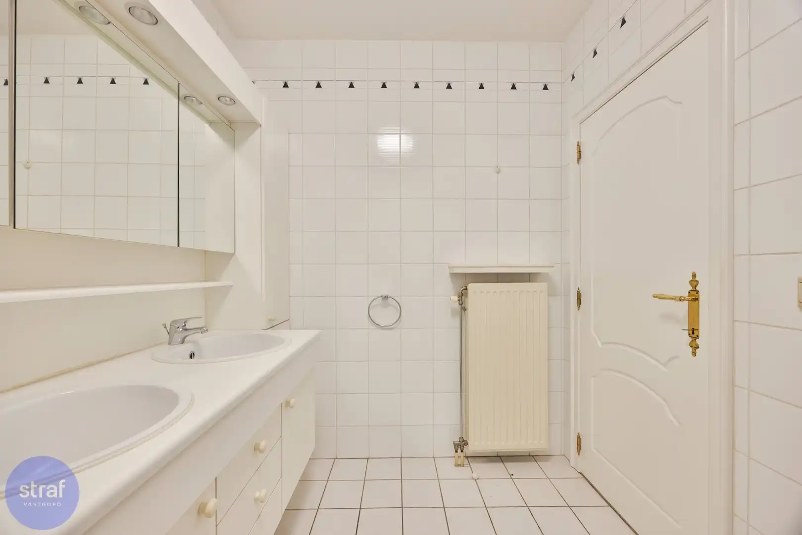 Ruim appartement in hartje Beveren met lage kosten foto 14