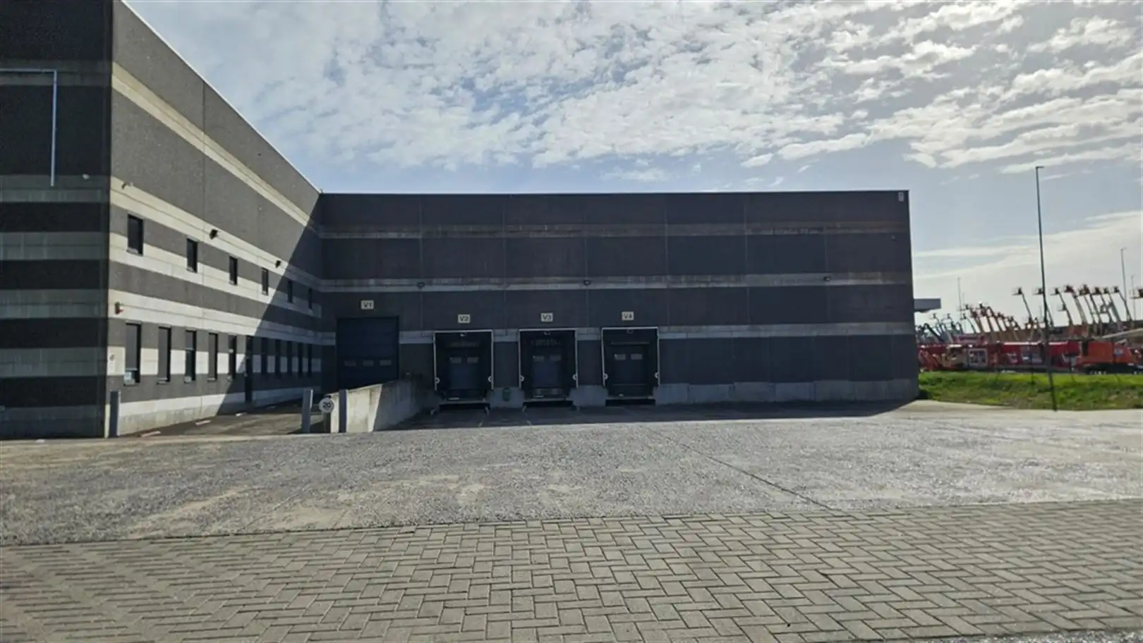 Logistiek op zichtlocatie langs E17 foto 3