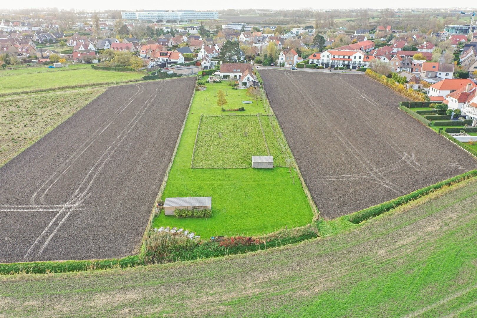 Charmante hoeve genietend van vergezichten op de velden in de natuur foto 13