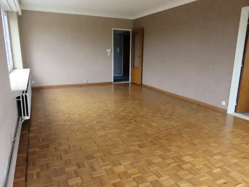 Ruim appartement met 3 slk foto 4