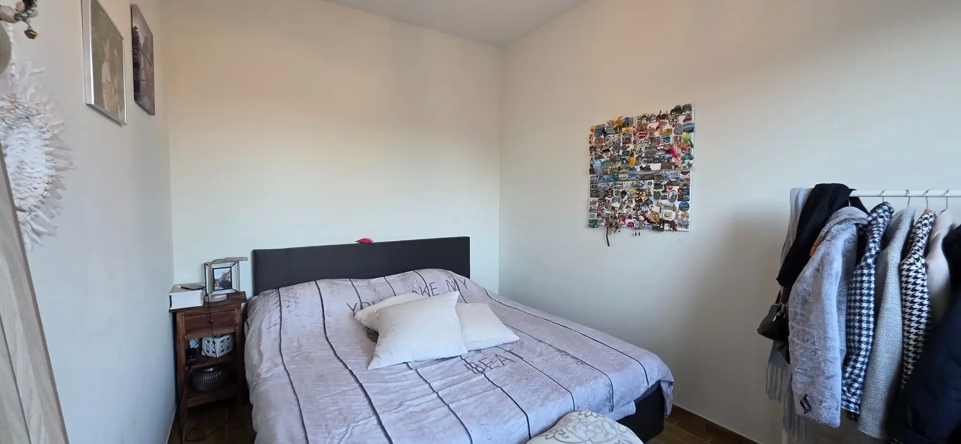 Gerenoveerd gelijkvloers 2-slaapkamerappartement met gezellig terras foto 12