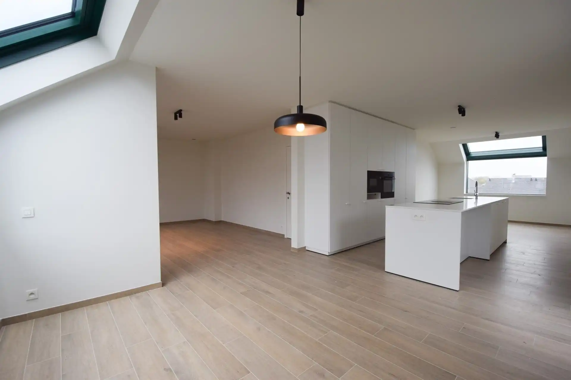 Luxueus duplex-appartement in het centrum van Sint-Gillis-Waas! foto 2