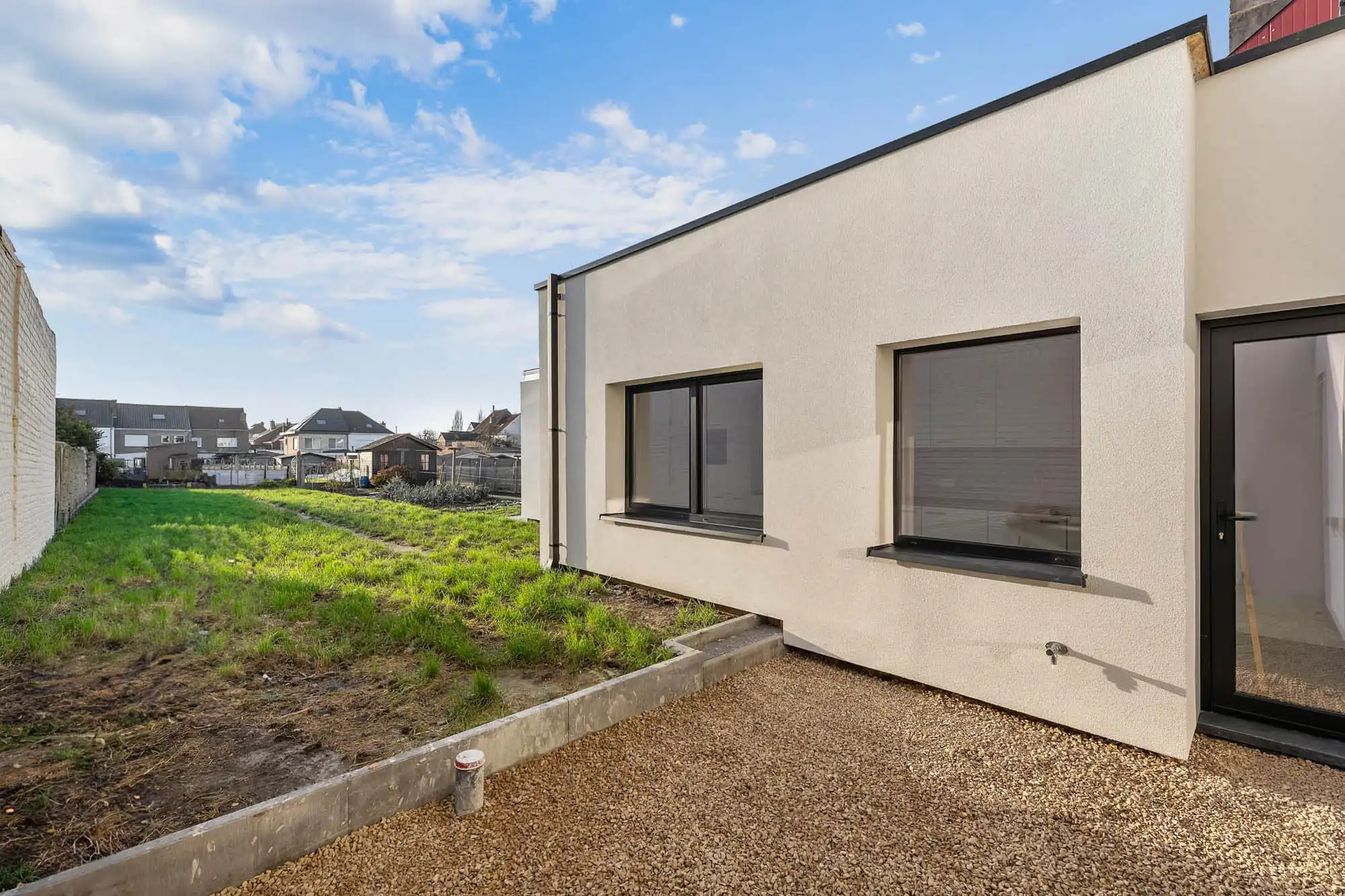 Volledig gerenoveerde woning met 4 slpks en tuin foto 24